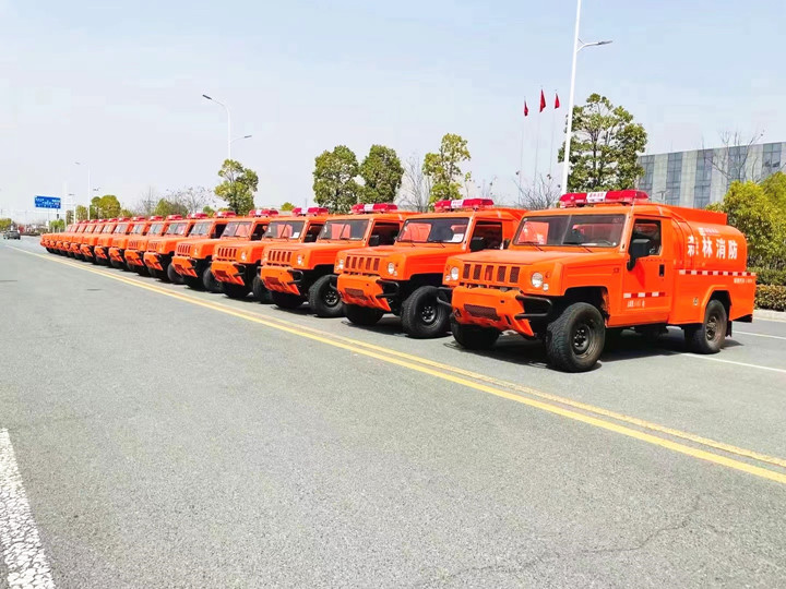 ����Ѳ߉܇(ch��)��ɭ������Ѳ߉܇(ch��)�����X(qi��n)һ�_(t��i)