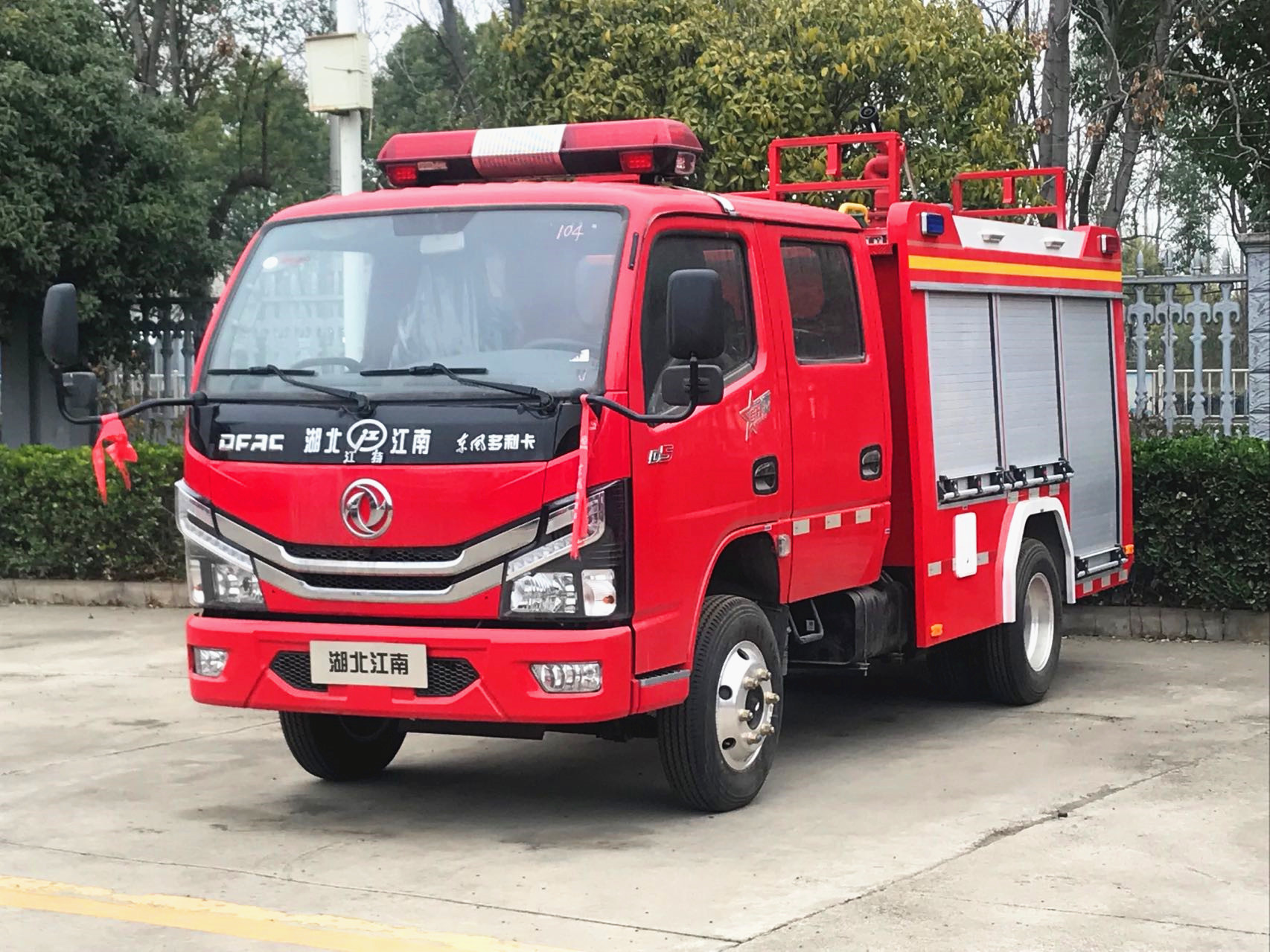 �|�L1���{����^(q��)����܇