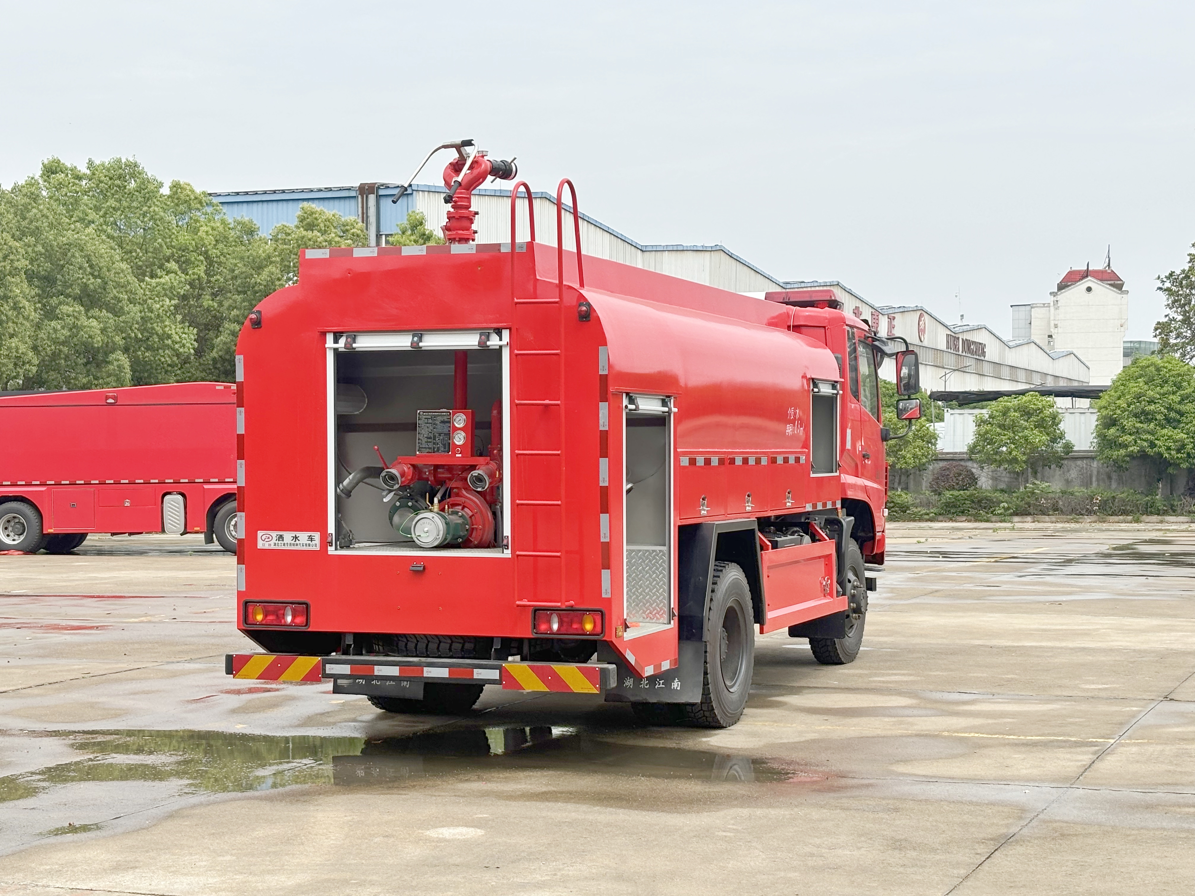 �|�L(f��ng)8-9�����(q��)ɭ�ֹ�ˮ����܇(ch��)